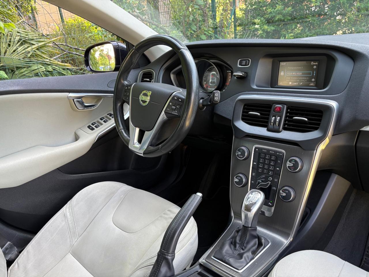 Volvo V40 2.0D3 150cv cambio automatico full