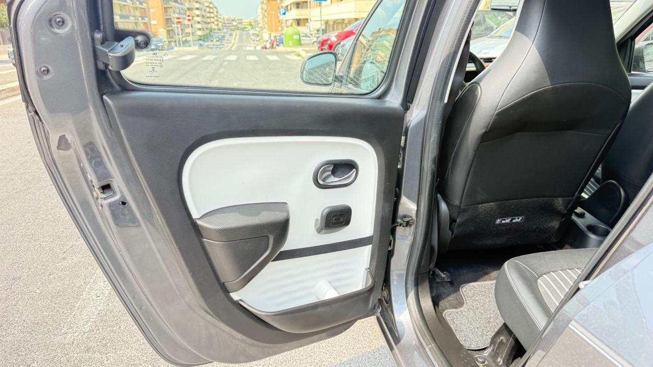Renault Twingo TCe 95 CV Intens LED NAVI KAMERA PELLE PDC BLUETOOTH CERCHI 16 CLIMA AUTOMATIC