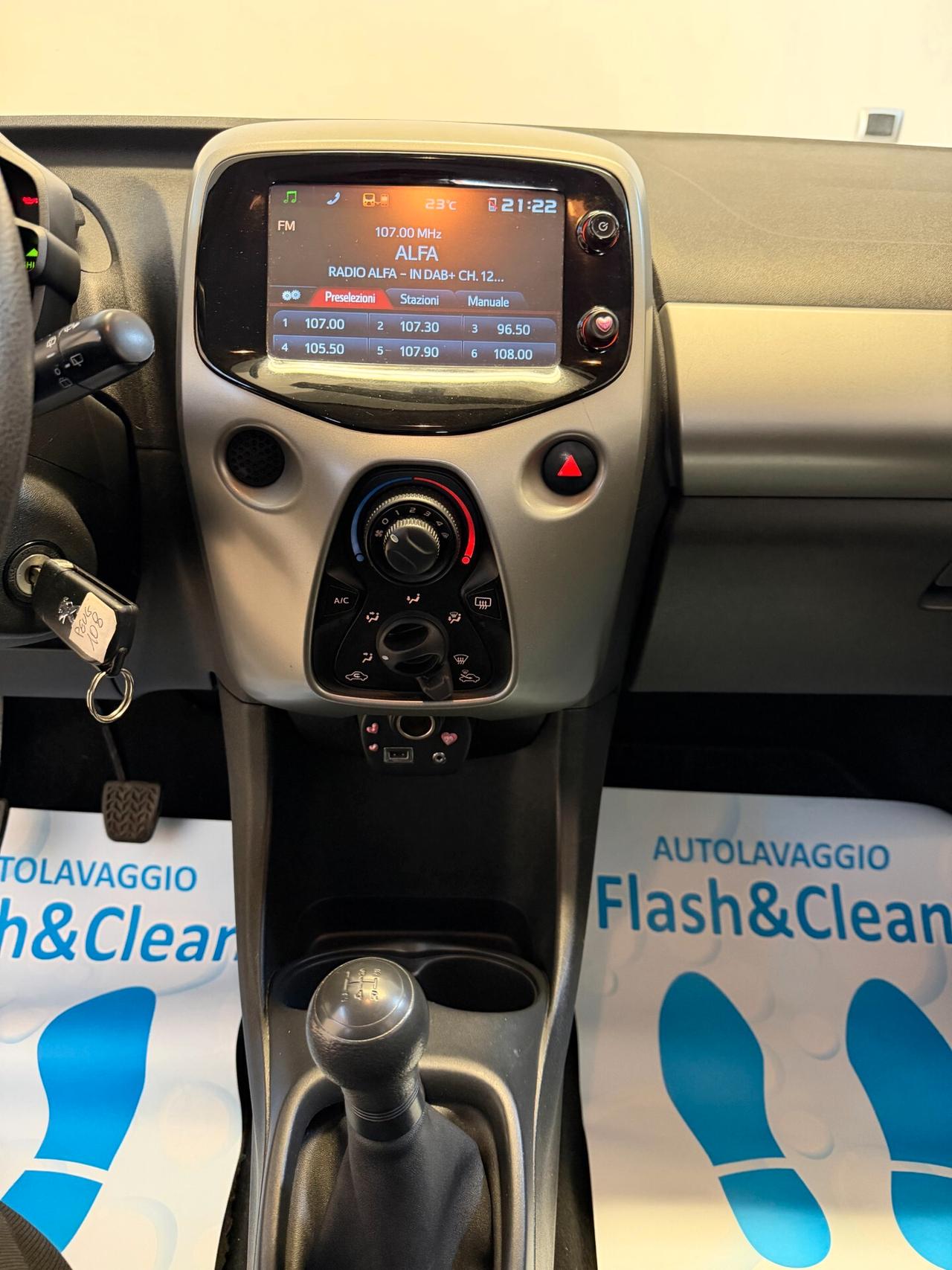 Peugeot 108 5P 1.0 68 CV Allure FULL OPT FRIZIONE NEOPATENTATI TAGLIANDATA