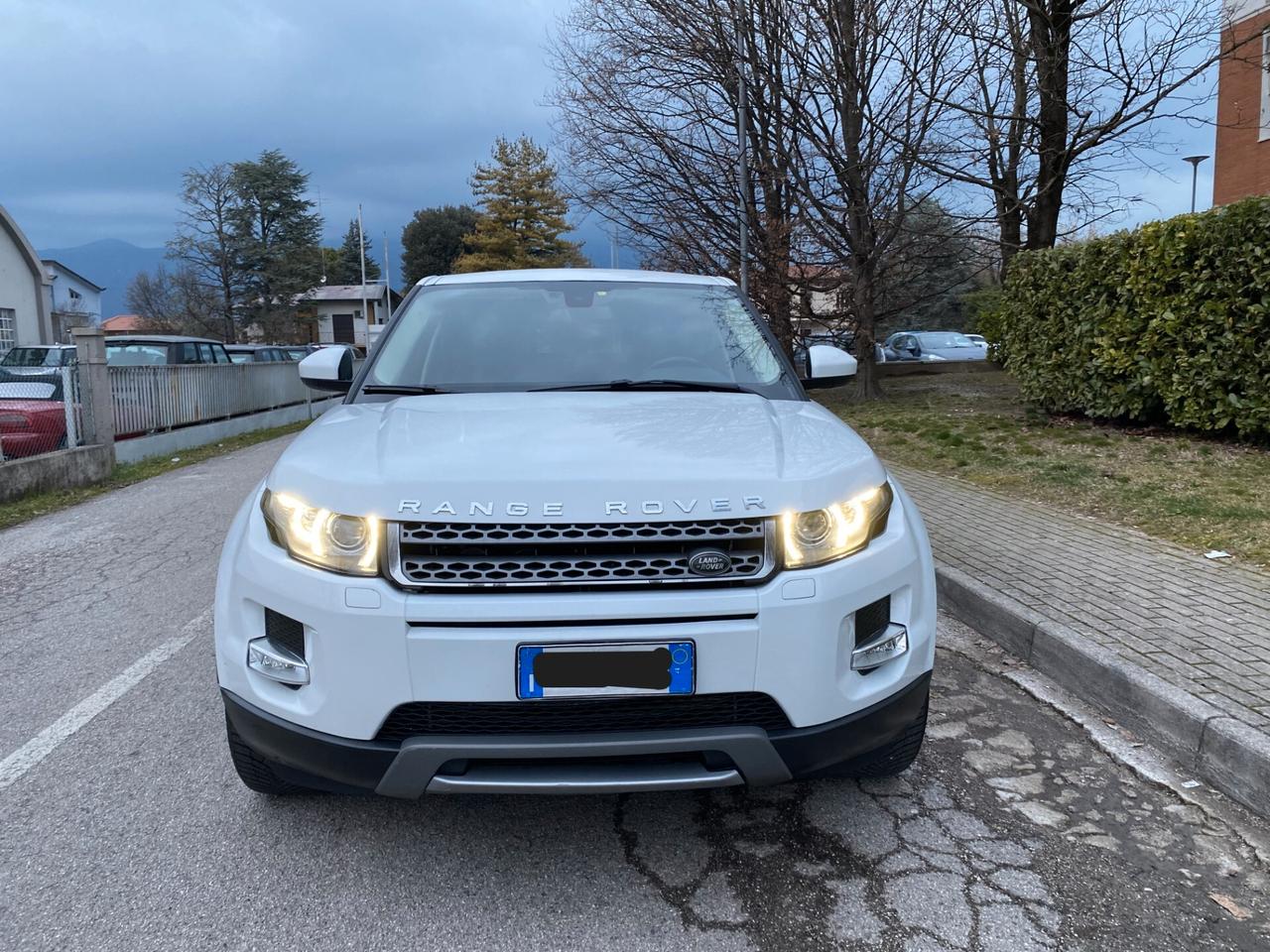 Land Rover Range Evoque 2.2 TD4 5p. Dynamic