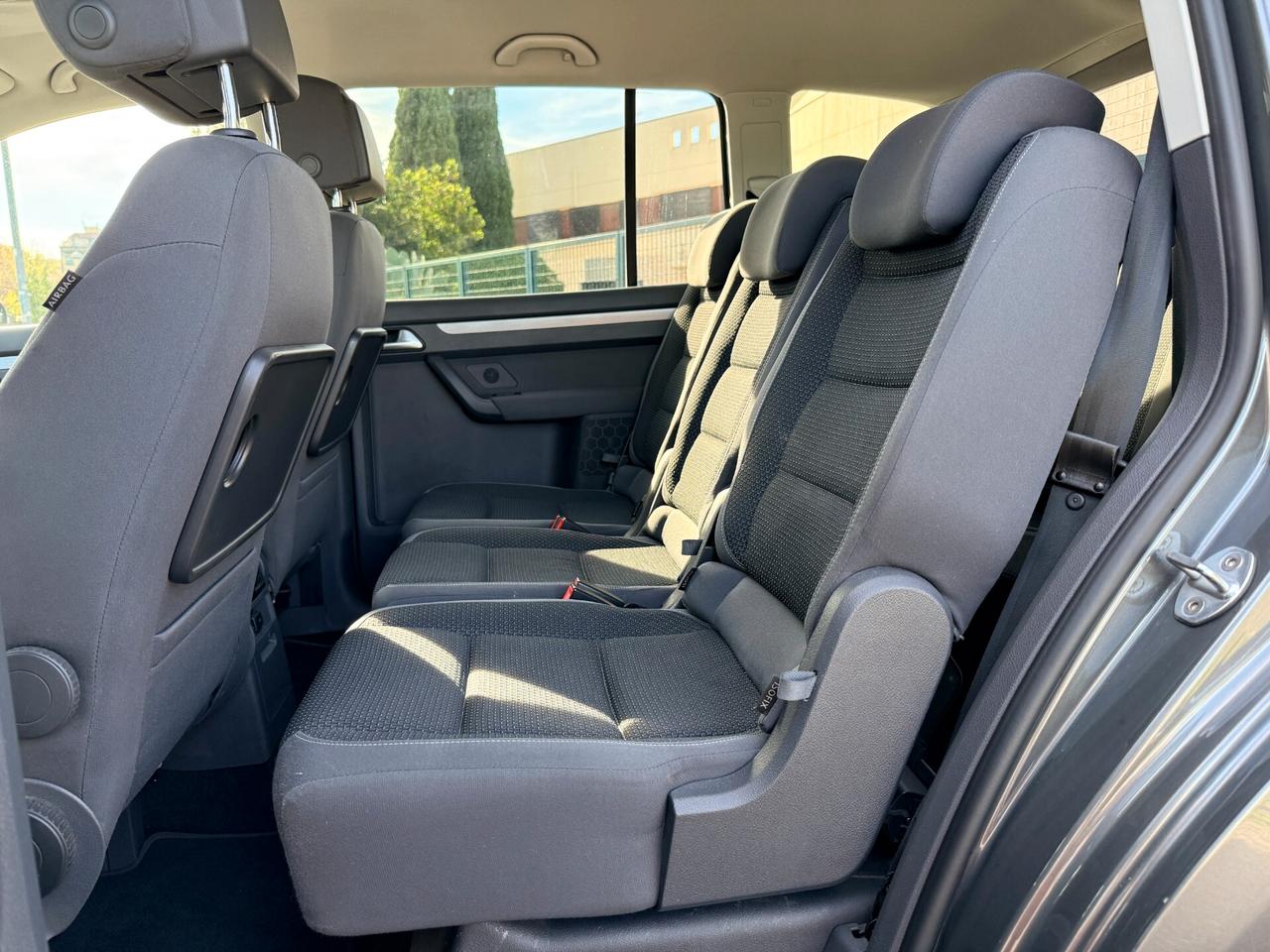 VW Touran 7 POSTI 1.6 Tdi 105cv E5 UNIPRO