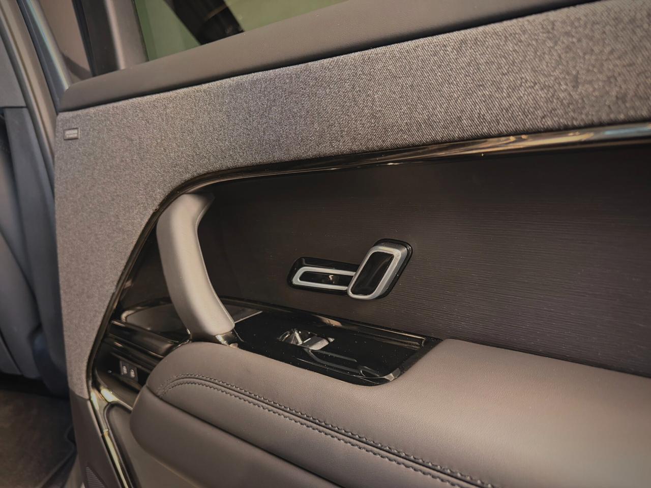 Land Rover Range Sport 3.0D l6 300 CV Dynamic HSE