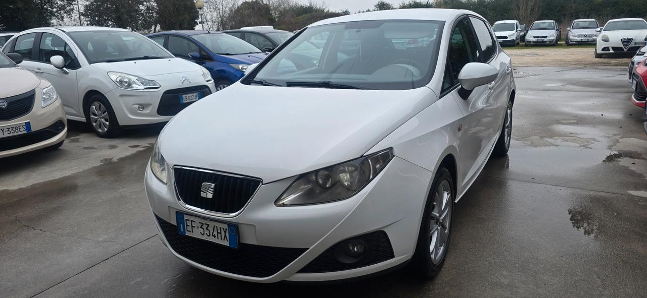 Seat Ibiza 1.2 70 CV 5p. Vendo con.passagio conpreso occasione più revisione x2 anni