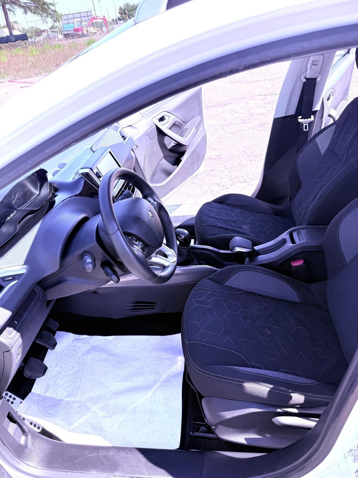 Peugeot 2008 BlueHDi 75 Active