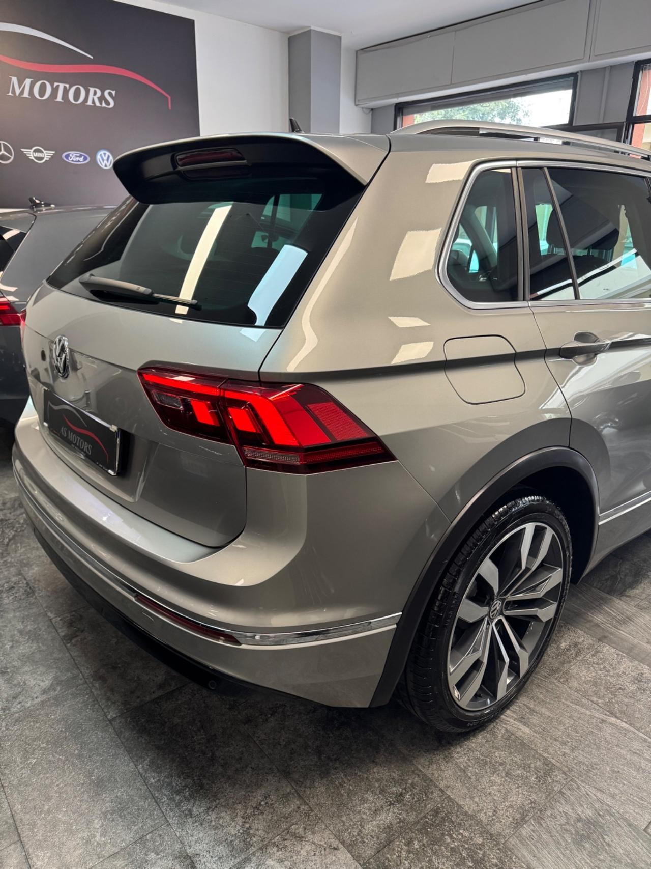 VW Tiguan 2.0 TDI 150 CV R-LINE FINANZIABILE