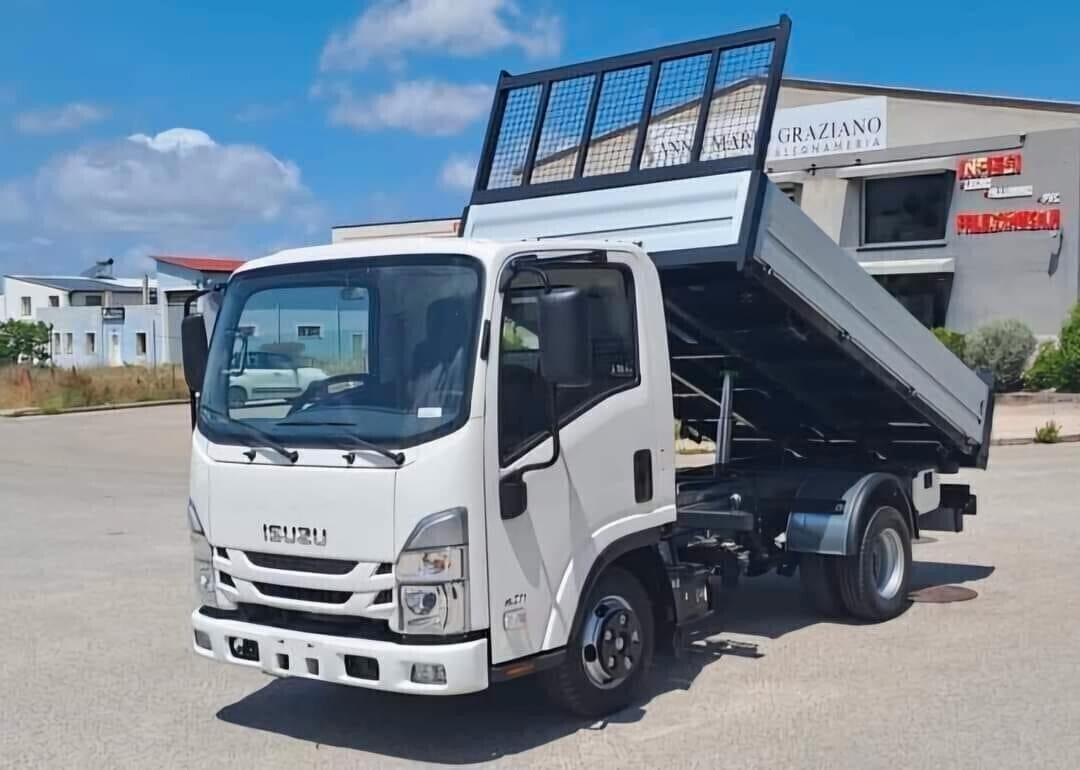 Isuzu M21 ISUZU M21 T ALLESTIMENTO RIBALTABILE TRILATERALE