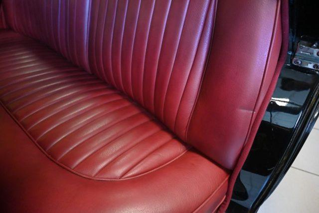 DAIMLER Sovereign 2.5 V8 AUTO GUIDA A DESTRA PERFETTA ITALIANA NUOVA