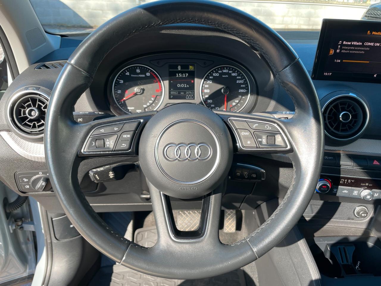 Audi Q2 35 TFSI S tronic Business