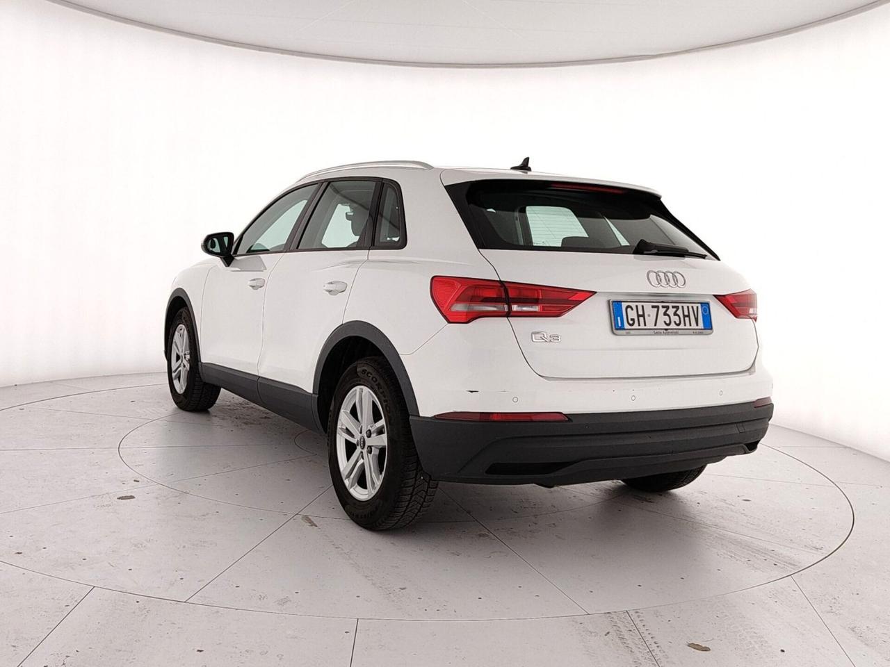 Audi Q3 35 TDI S tronic Business