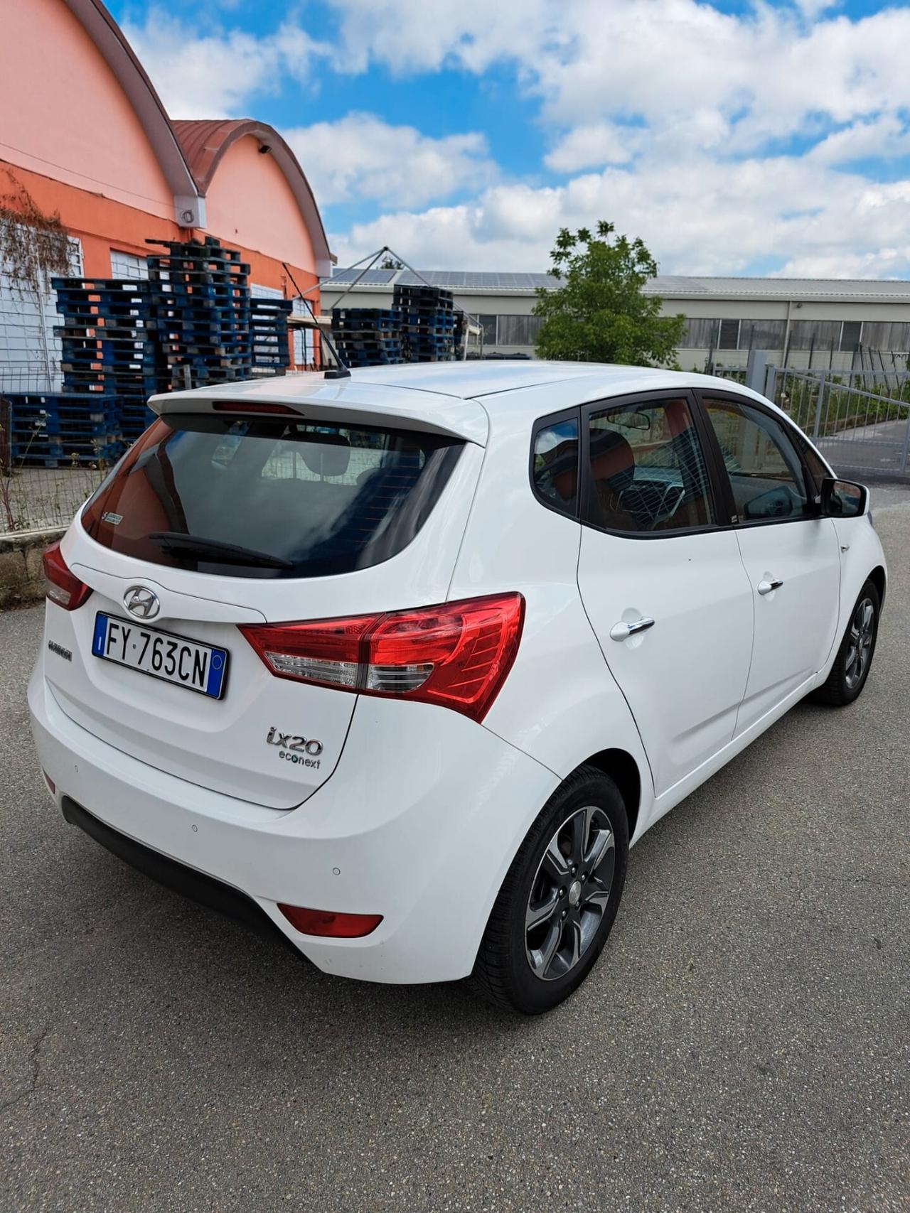 HYUNDAI IX20 1.6 MPI ECONEXT APP MODE GPL € 6900