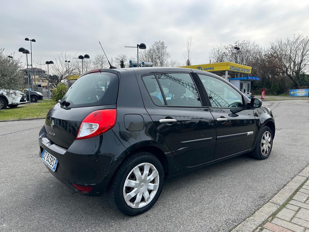 Renault Clio 1.2 16V 5 porte GPL NEOPATENTATI