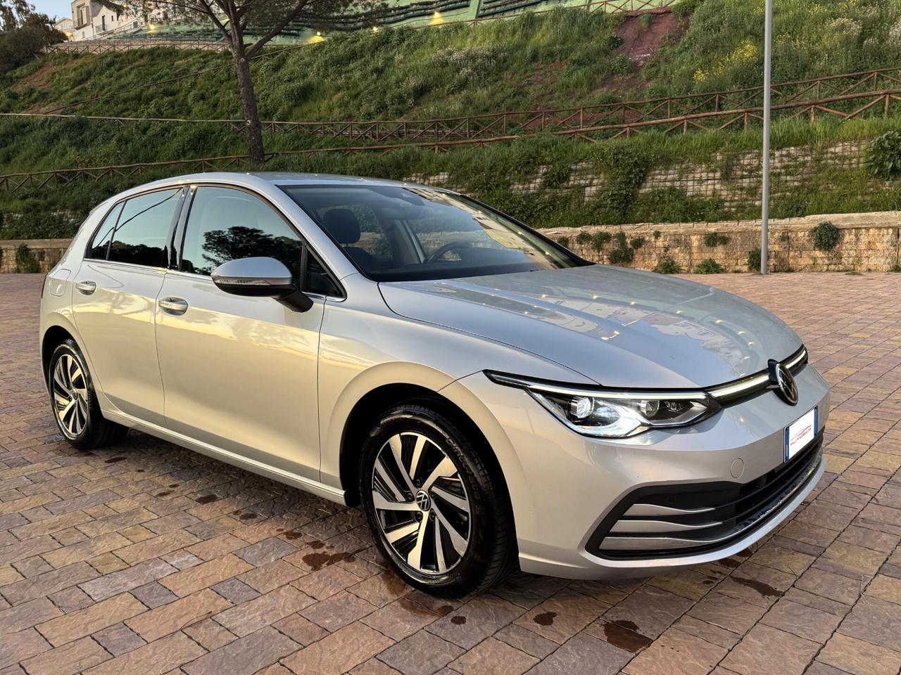 Volkswagen Golf 1.4 TSI eHYBRID DSG Style