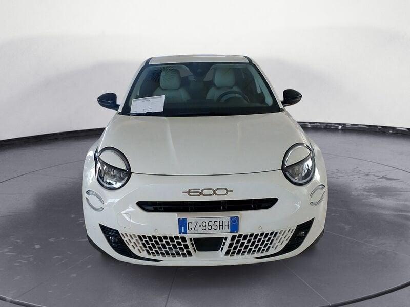 FIAT 600 (2023-->) Hybrid 110 CV DCT MHEV La Prima
