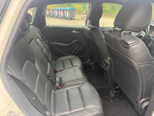 MERCEDES-BENZ B 180 BlueEFFICIENCY Premium senza nessun lavoro da fare