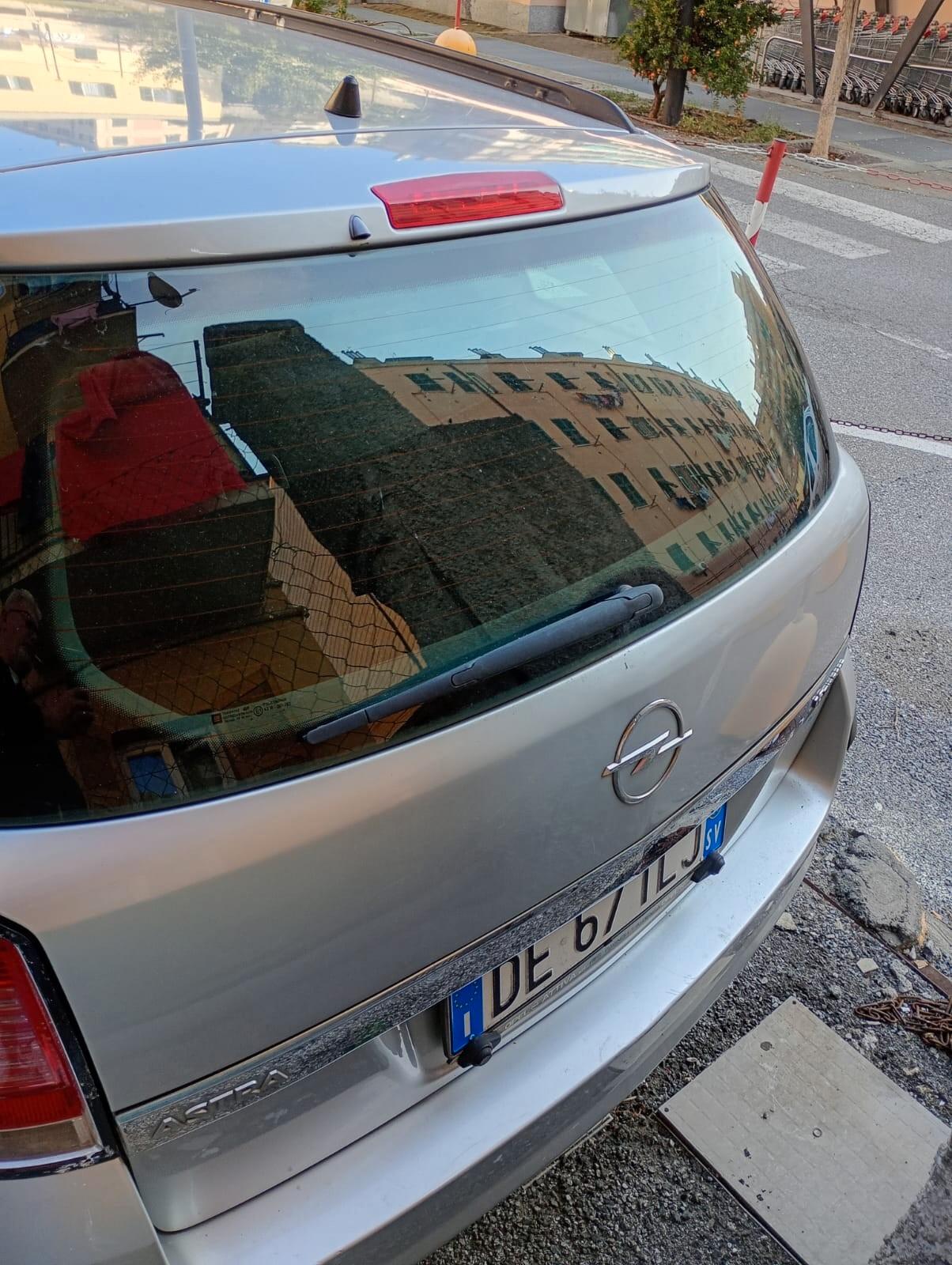 Opel Astra 1.6 T 16V Station Wagon Cosmo