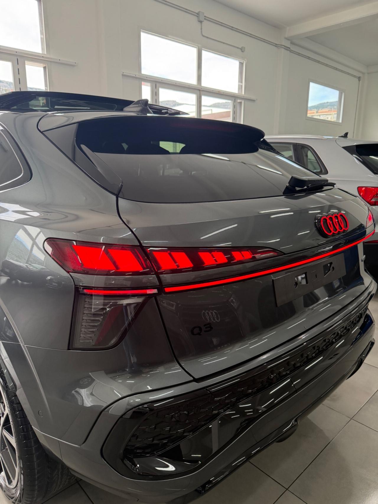 Audi Q3 SPB 40 TFSI quattro S tronic line TETTO/2026