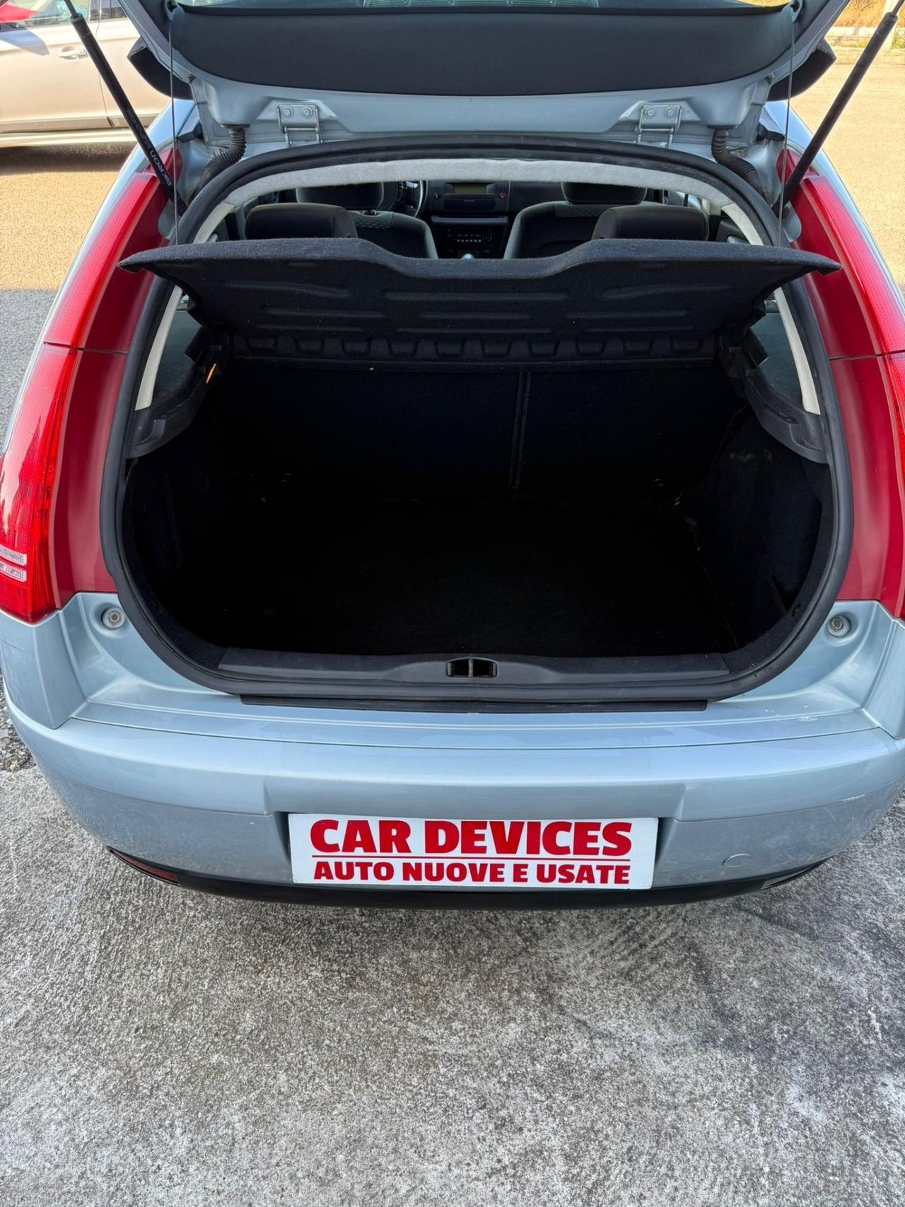 Citroen C4 1.6 - GPL - NEOPATENTATI- UNICO PROPRIETARIO