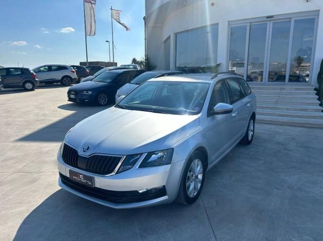 Skoda Octavia Station Wagon 1.6 tdi Executive 115cv dsg