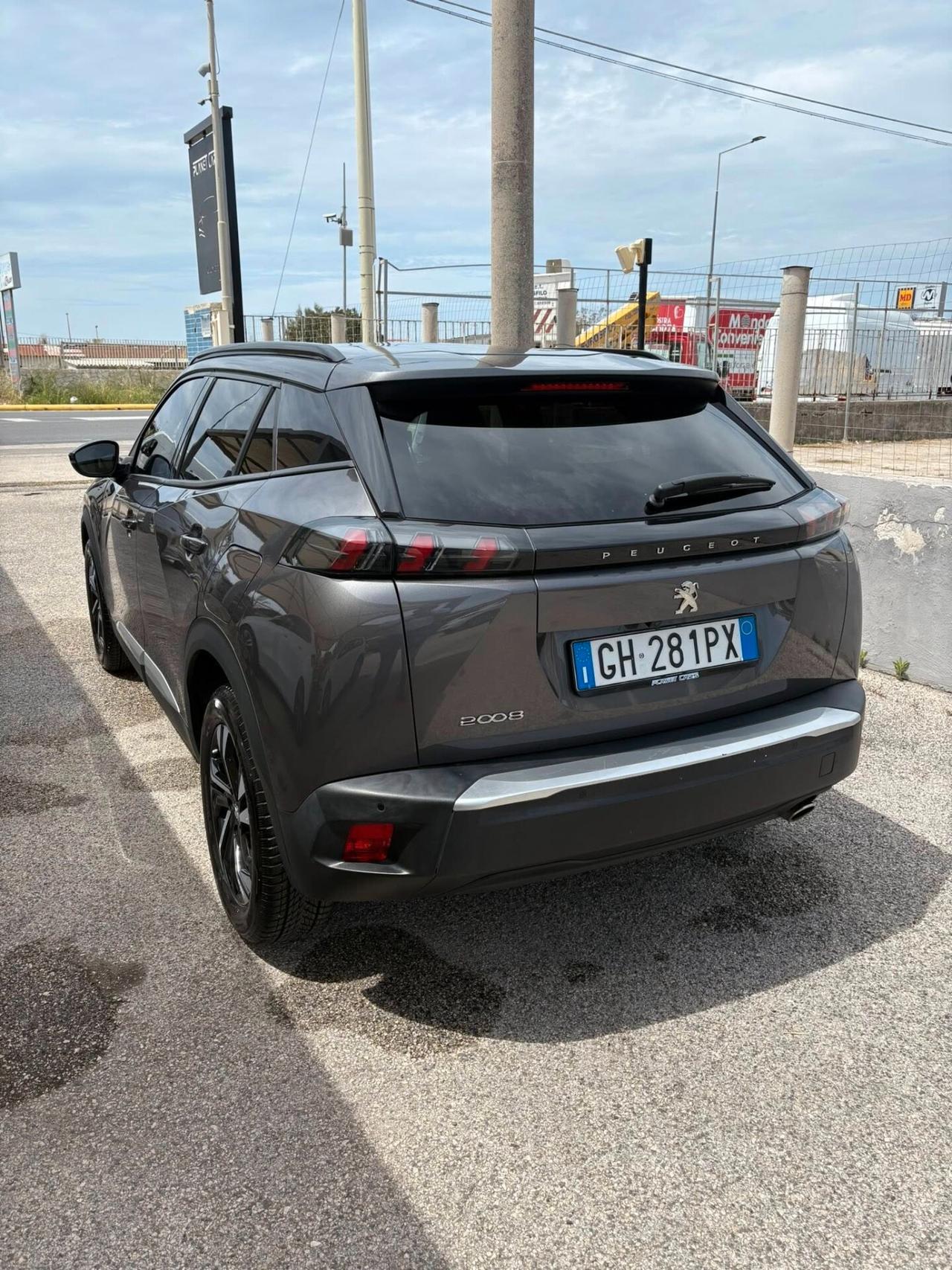 Peugeot 2008 130cv automatica Allure 12/21