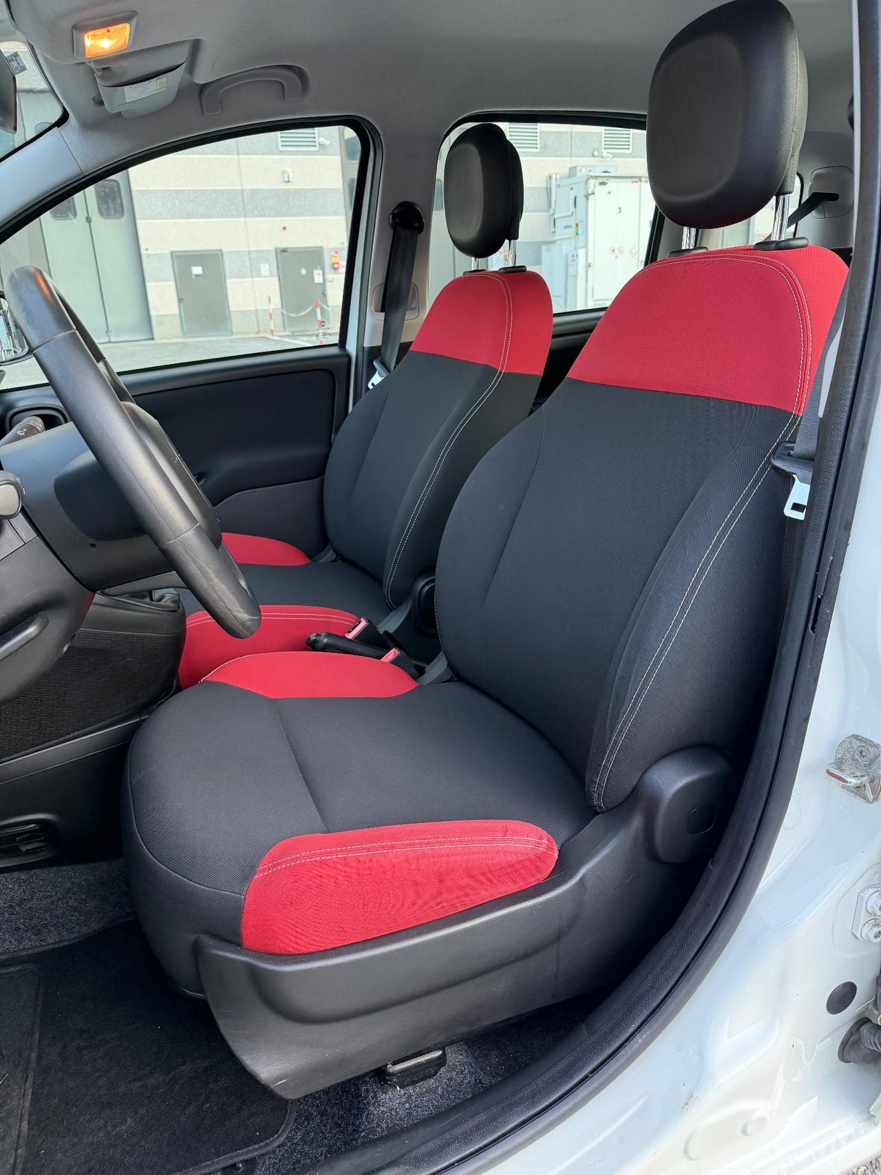 Fiat Panda 1.2 BENZINA 69CV / EURO 6 - NEOPATENTATI