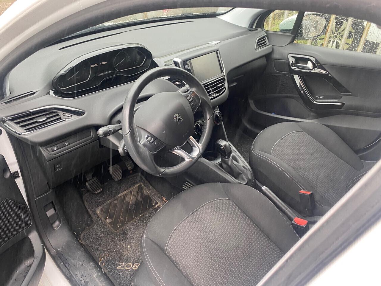 Peugeot 208 1.2 BENZINA. SOLO 79000km Allure