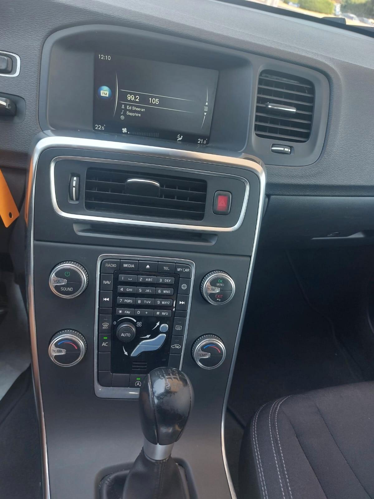 Volvo V60 D3 SW Momentum STUPENDA UNICO PROPRIETARIO