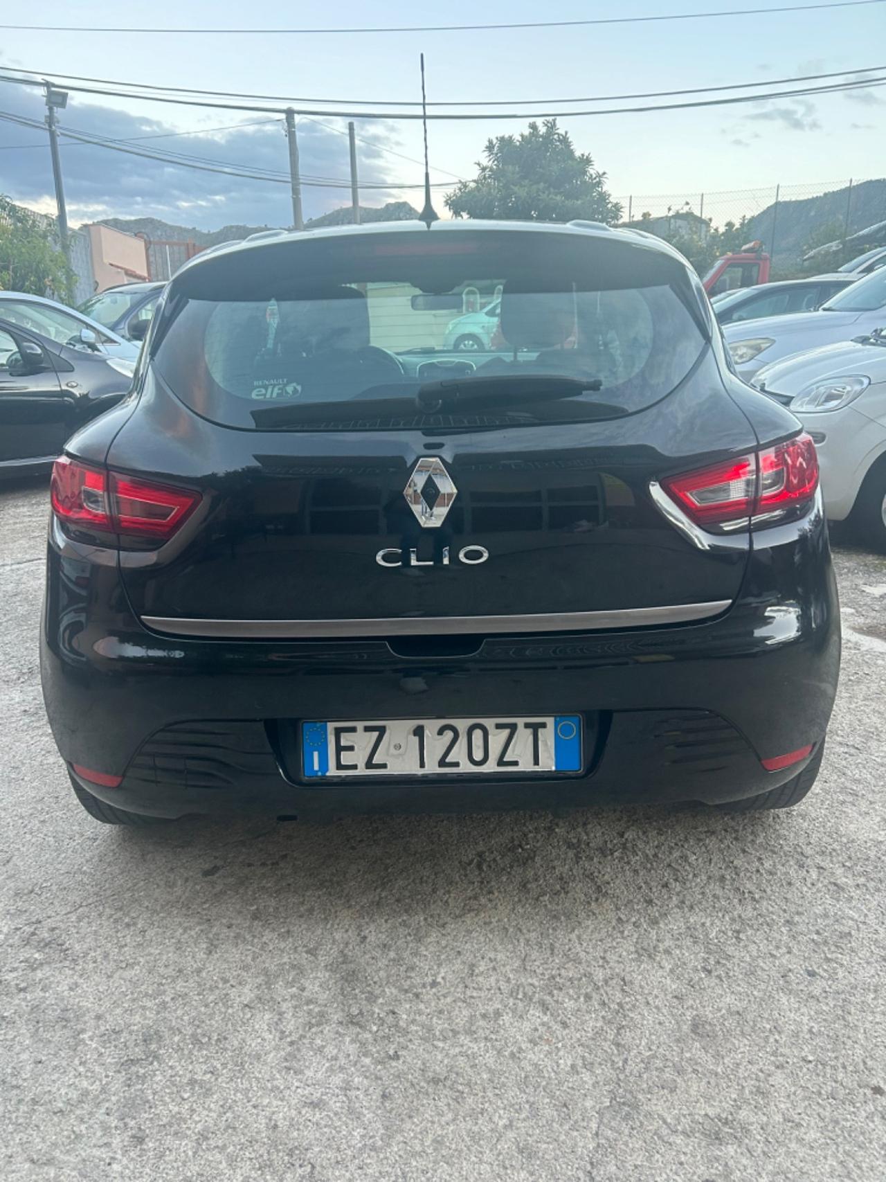 Renault Clio 1.2 modelllo COSTUME NATIONAL