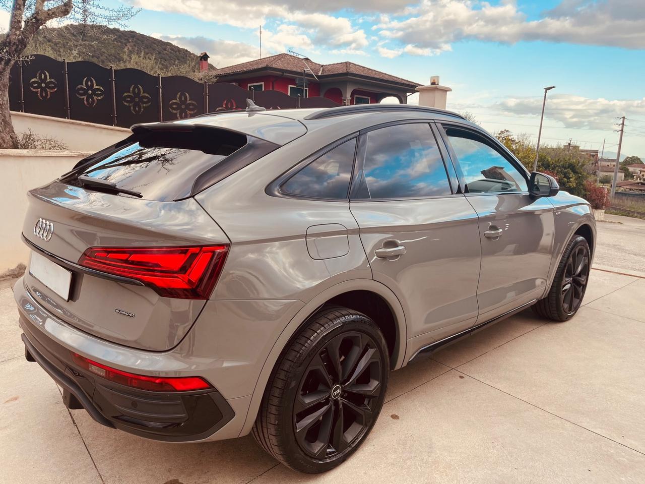 Audi Q5 SPORTBACK 40 TDI 204 CV S-LINE BLACK LINE QUATTRO