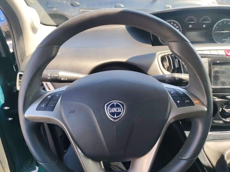 Lancia Ypsilon III 2015 1.0 firefly hybrid Maryne s&s 70cv