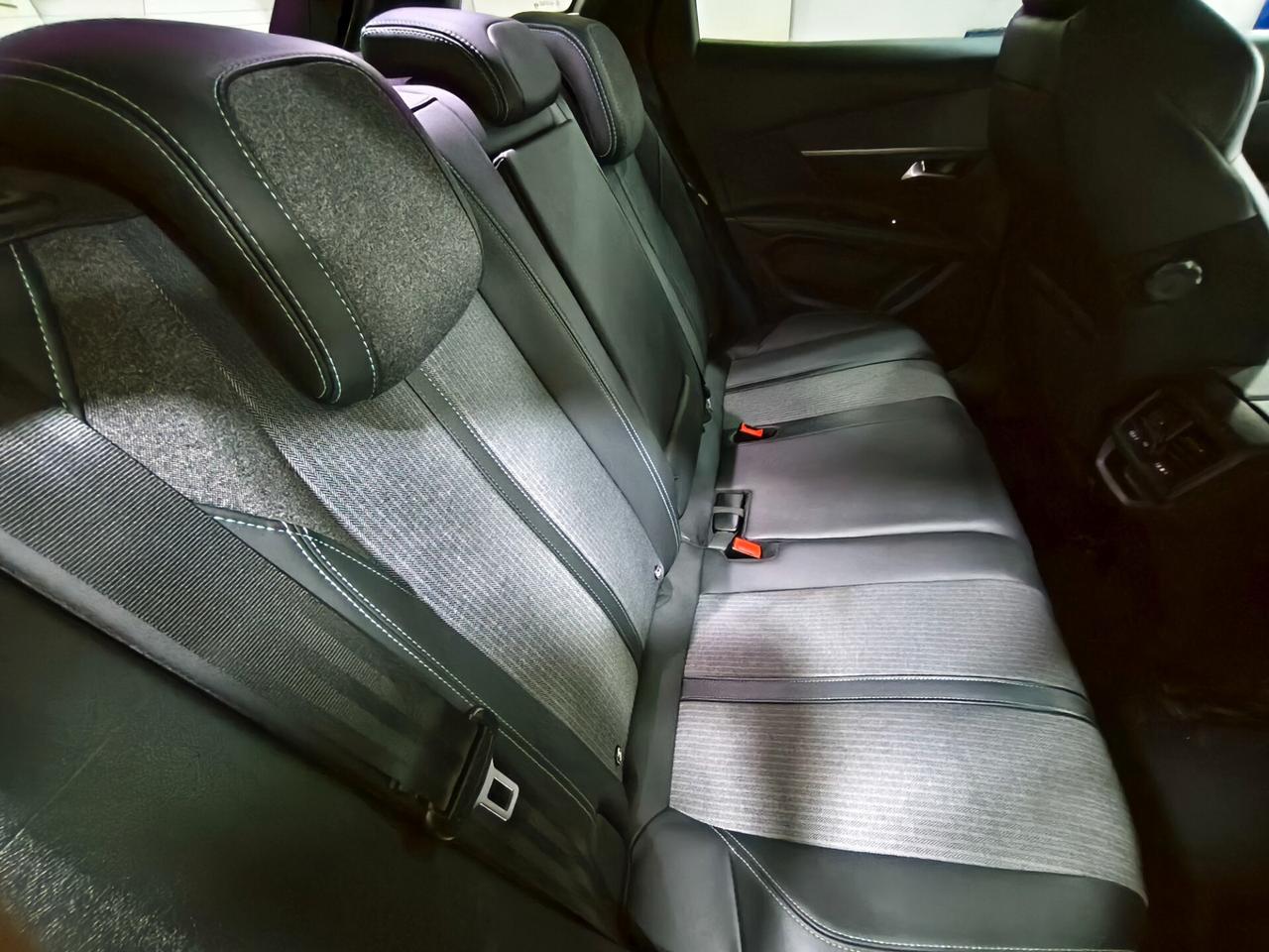 Peugeot 3008 PureTech Turbo 130 S&S EAT8 Allure