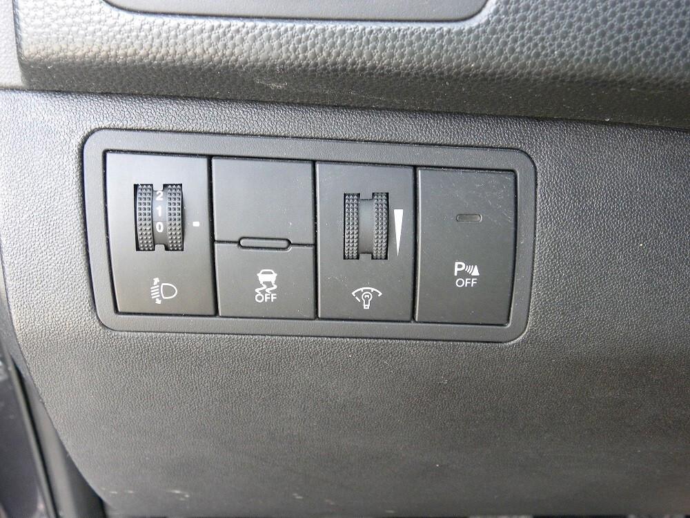 Kia Venga 1.4 CRDi 90CV Cool TETTO PANORAMICO CLIMATRONIC CRUISE MULTIFUNZIONE