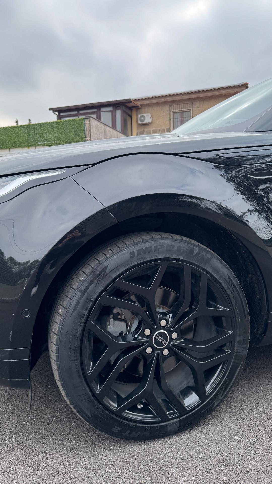Land Rover Range Evoque 2.0D I4-L.Flw 150 CV total black