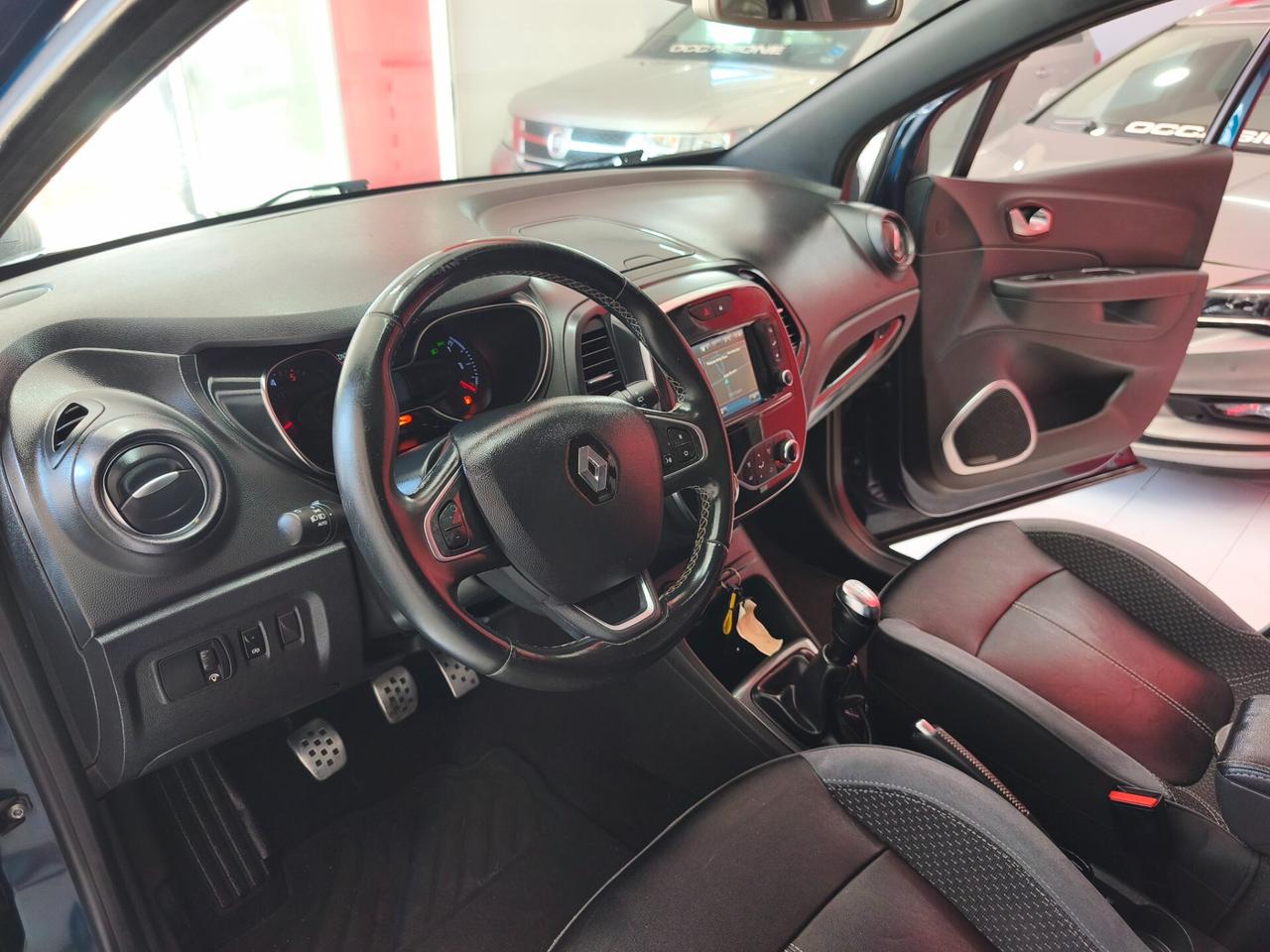 Renault Captur dCi 8V 90 CV EDC Sport Edition