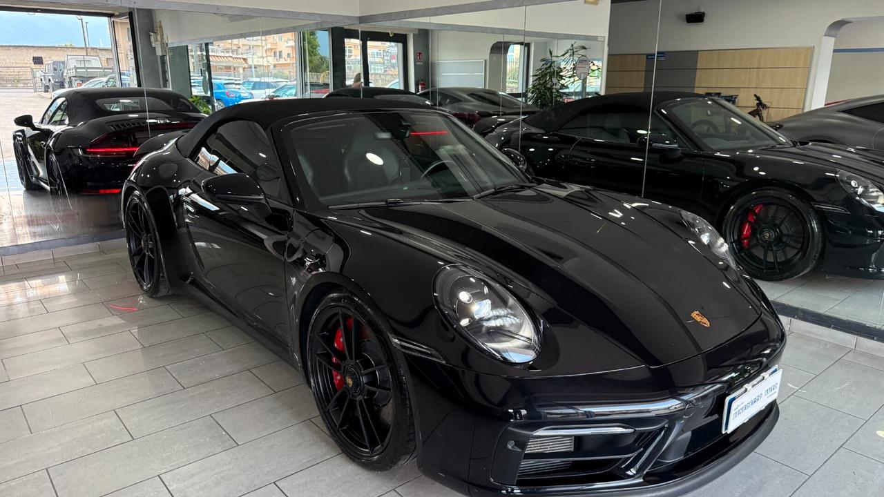 PORSCHE 992 GTS CABRIO UFF ITALIA