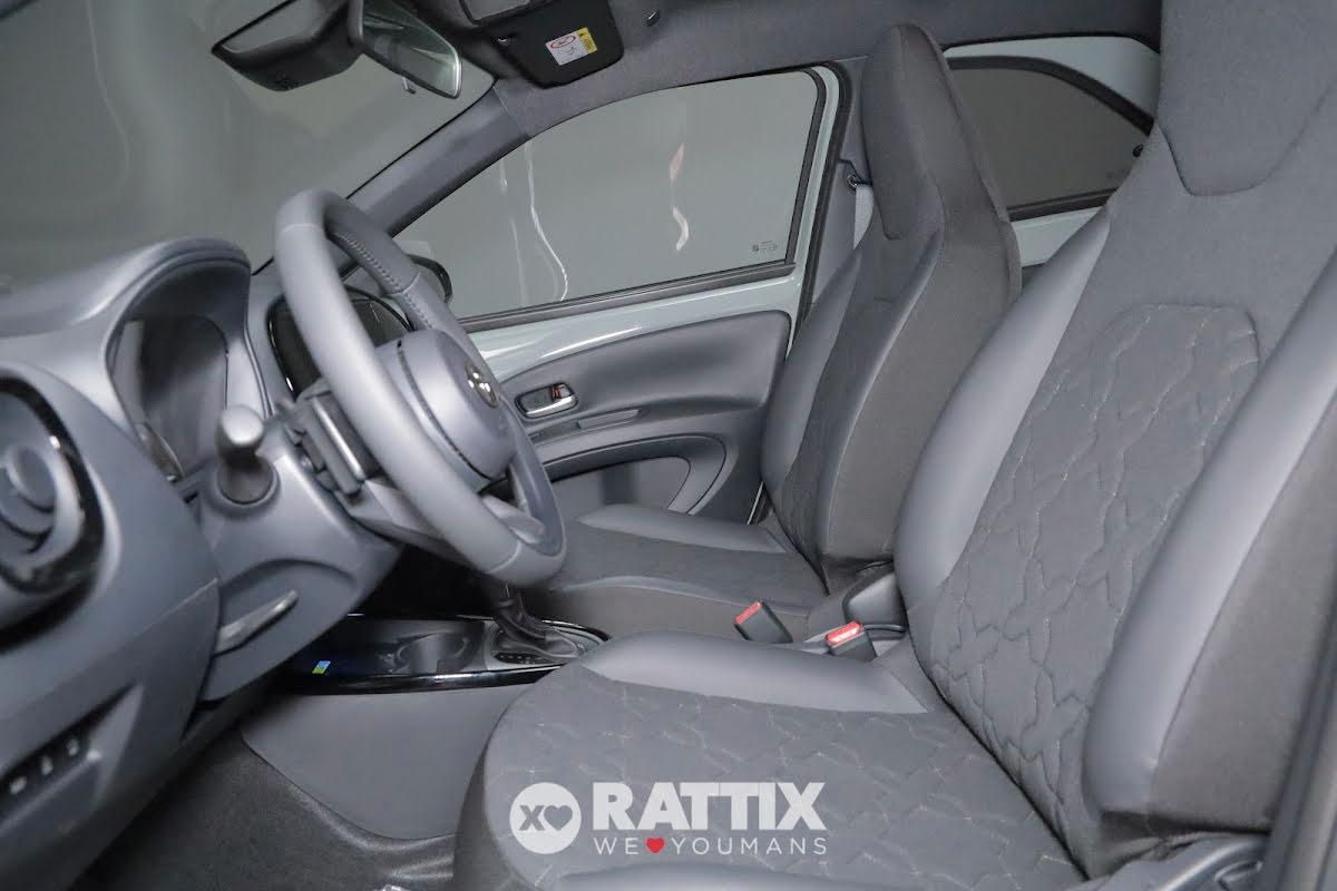 Toyota Aygo X 1.5 Hybrid Icon e-CVT