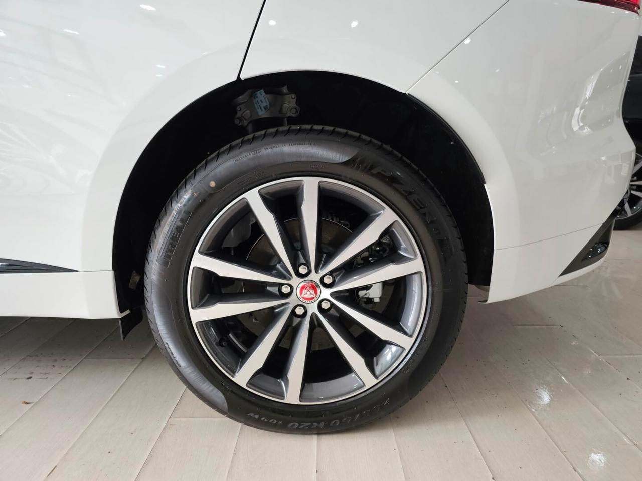 Jaguar F-Pace 2.0 D 204 CV AWD aut. R-Dynamic SE