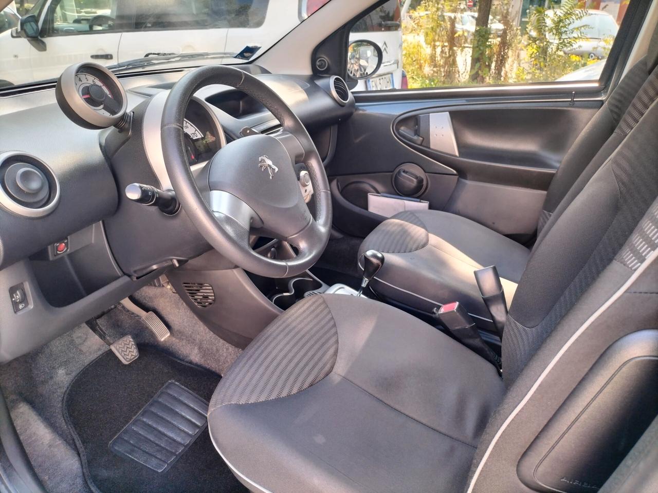 Peugeot 107 - AUTOMATICA solo 50.000 Km