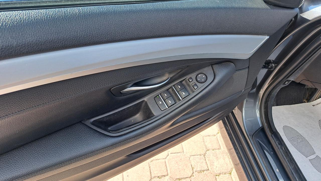 Bmw 530 530d 249CV Touring Luxury