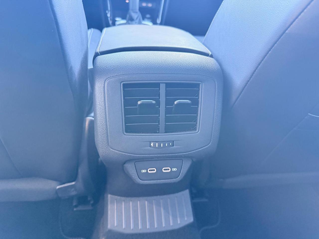 Volkswagen T-Roc 1.5 tsi R-Line dsg