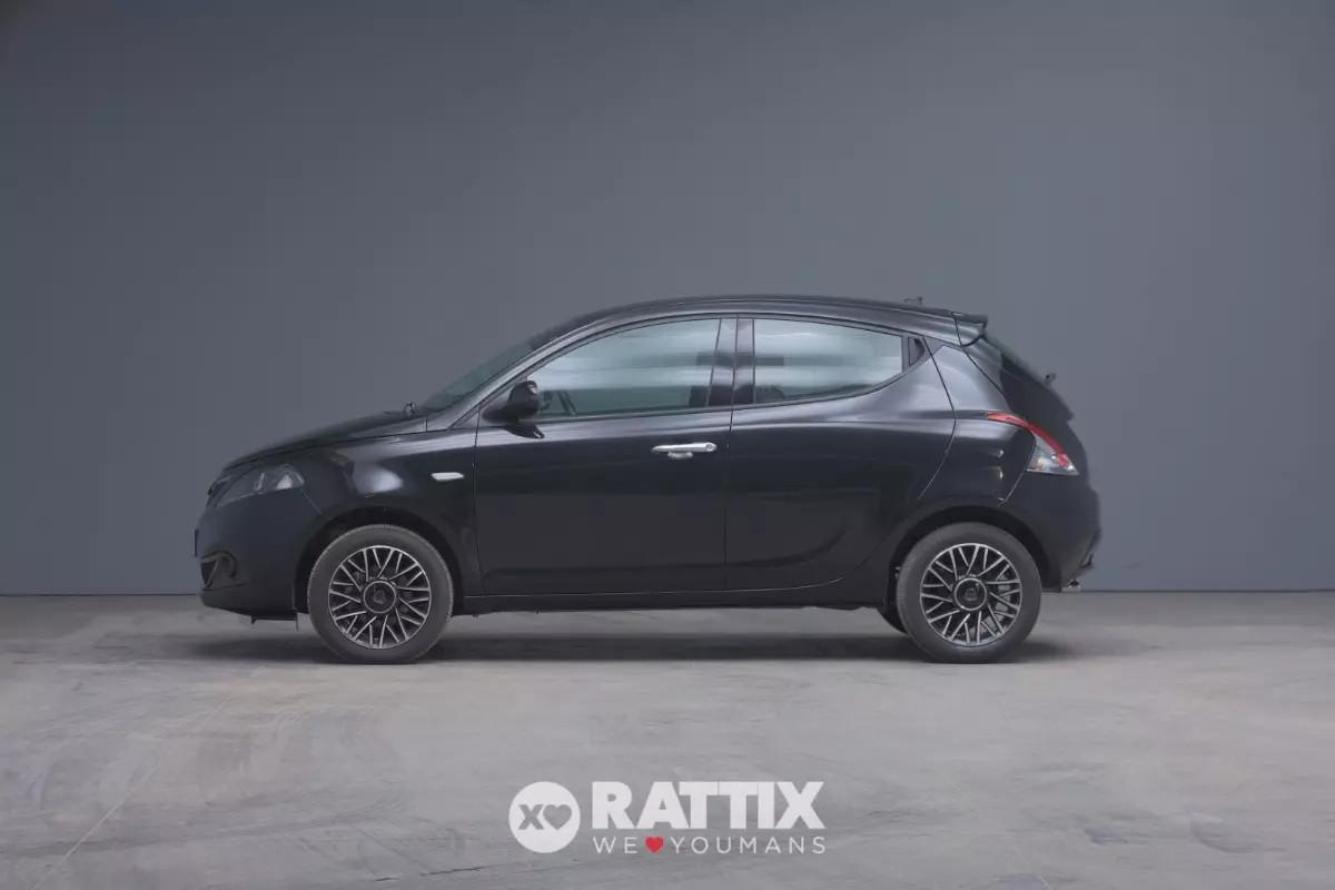 Lancia Ypsilon 1.0 Firefly Hybrid 70CV Platino