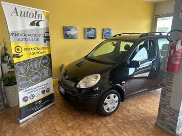 Toyota Yaris Verso 1.3benz. Cambio Automatico