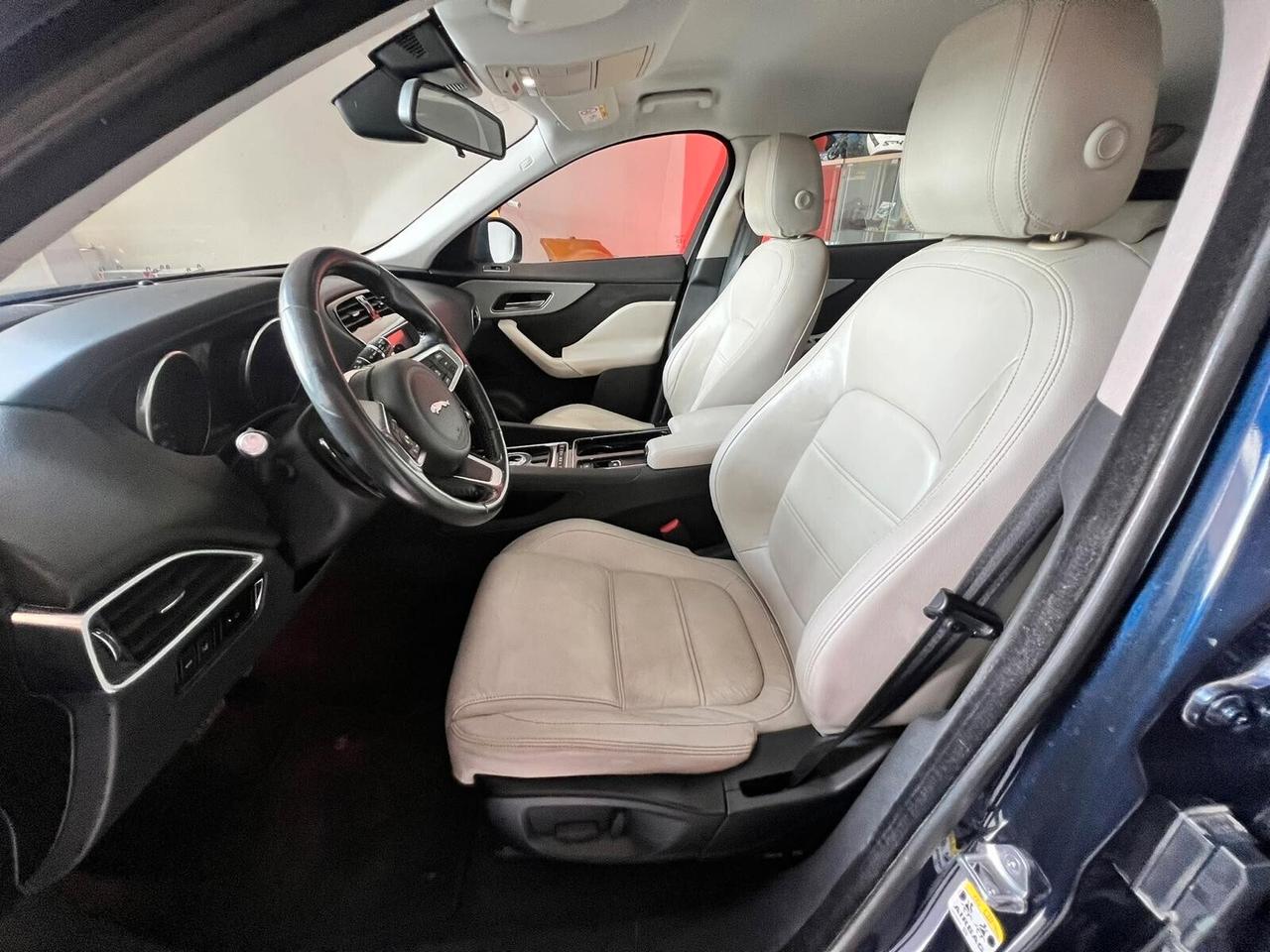 Jaguar F-Pace 2.0 D 180 CV AWD Pure