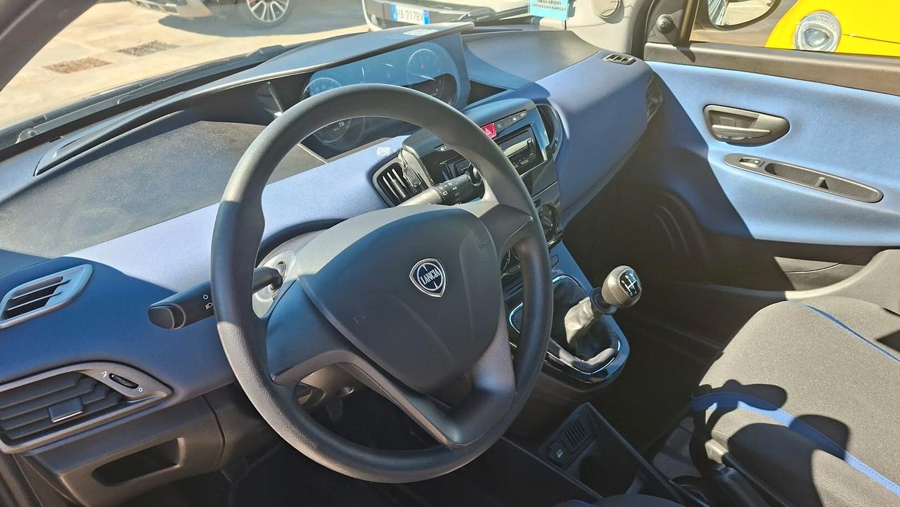Lancia Ypsilon 1.2 69 CV 5 porte 2017
