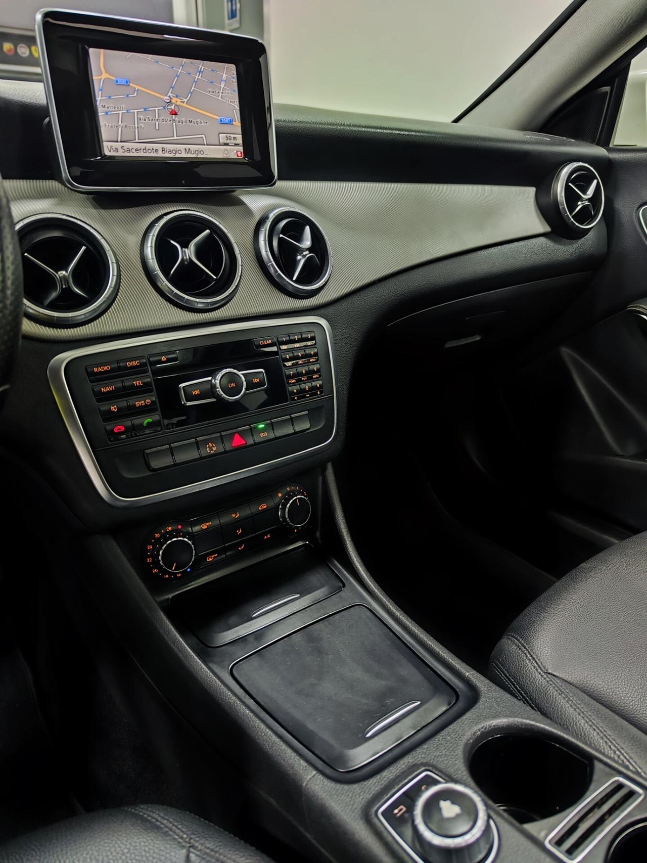 Mercedes-benz CLA 220 d Automatic Sport Tetto