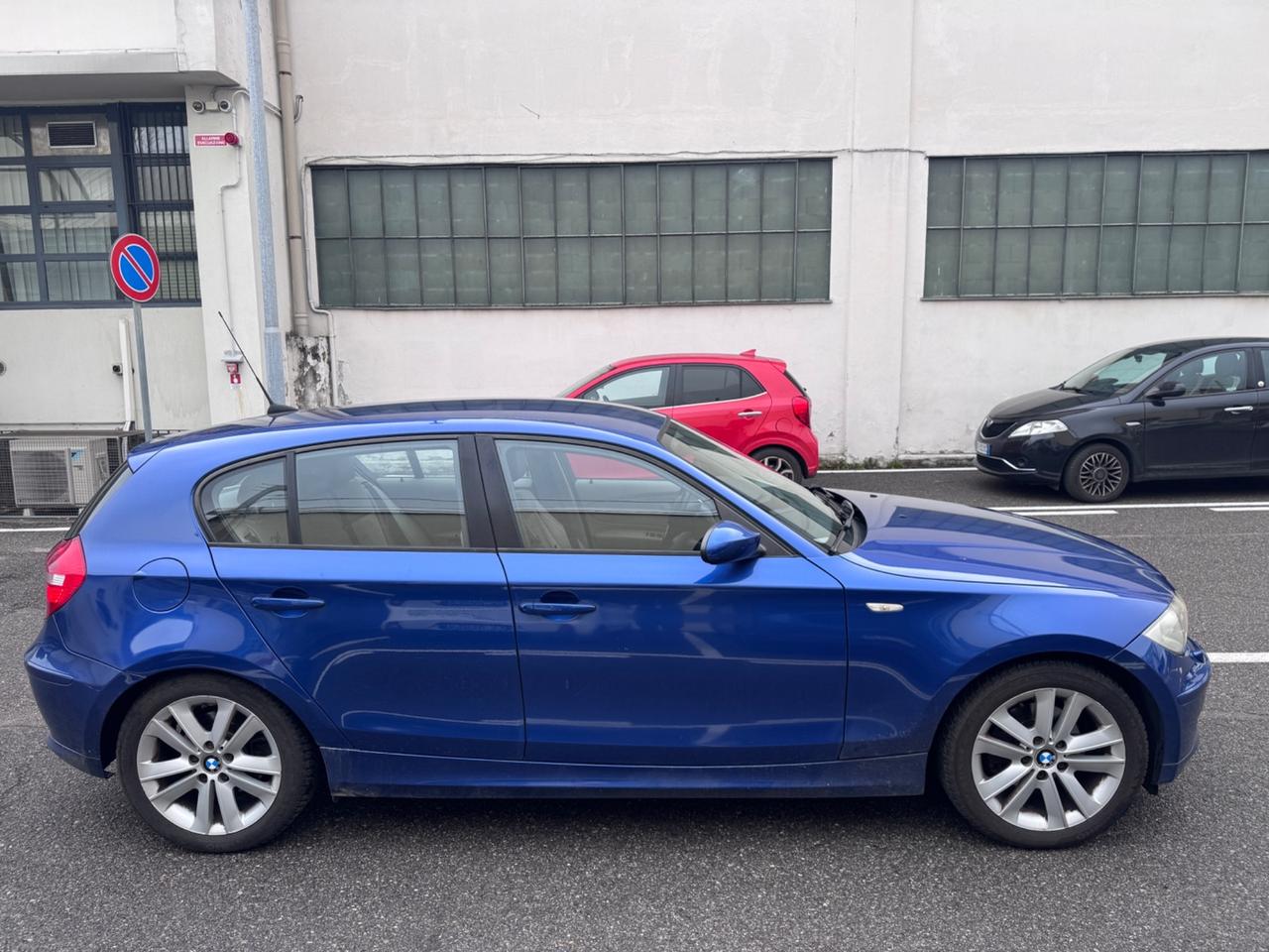 Bmw 120i benzina 5 porte Futura