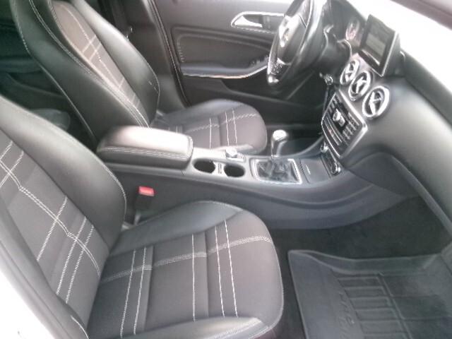 Mercedes-benz A 180 d Premium