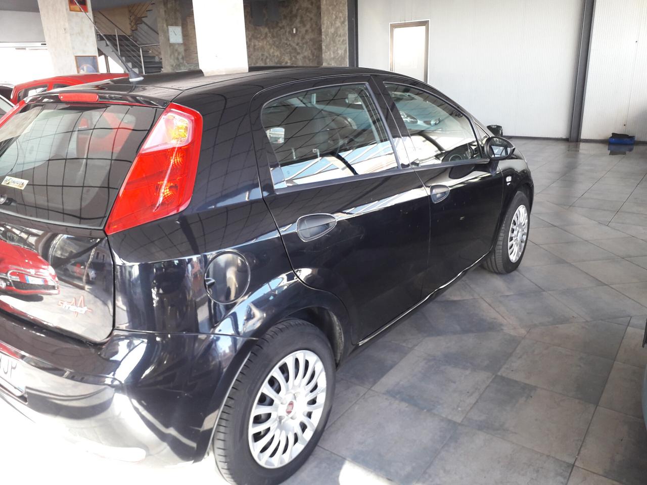 Fiat Punto 1.3 MJT II 75 CV 5 porte Street