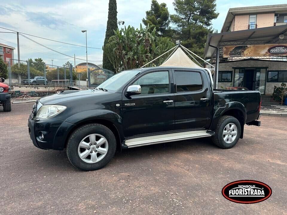 Toyota Hilux Toyota Hi Lux 3.0 D-4D Double Cab '' Sol''