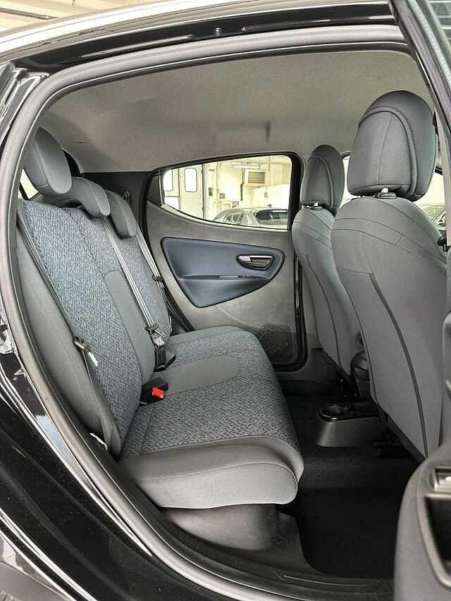 Lancia Ypsilon 1.0 FireFly 5 porte S&S Hybrid Ecochic