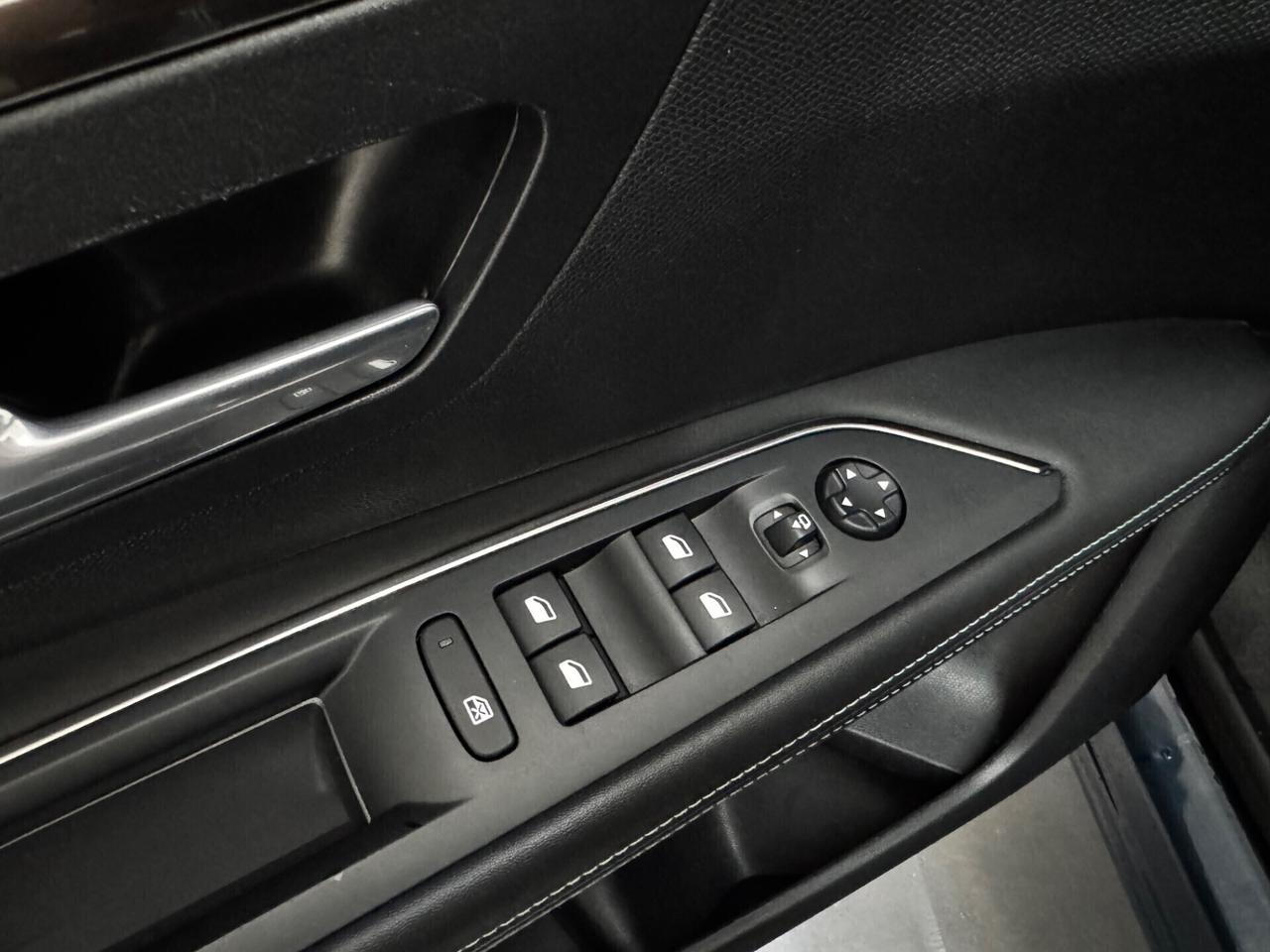 Peugeot 3008 BlueHDi 130 EAT8 Allure Pack - 2021